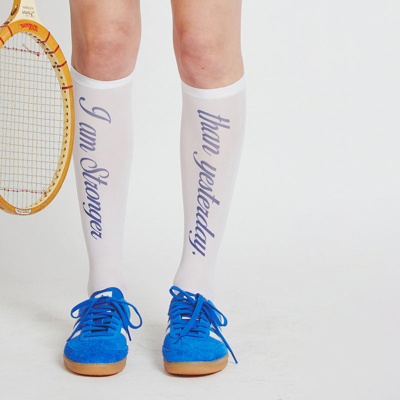 CRANK LETTERING KNEE SOCKS WHITE