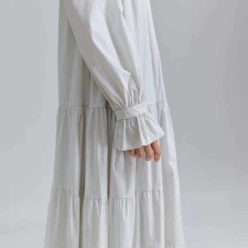 AVAVAV LONG DUFFLE DRESS WHITE