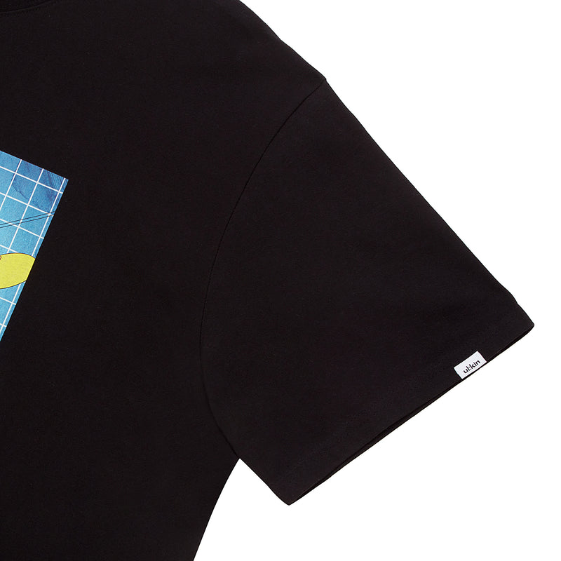 UL:KIN X TREE 13 ARTIST T-SHIRT DOUNT COUNTY BLACK