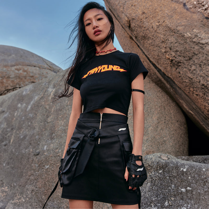 FAN YOUNG SLIMFIT FLASH LOGO TEE BLACK
