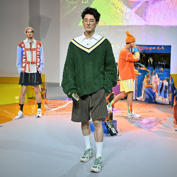 KOWLOON CITY BOY PINS COLLEGE CABLE SWEATER GREEN