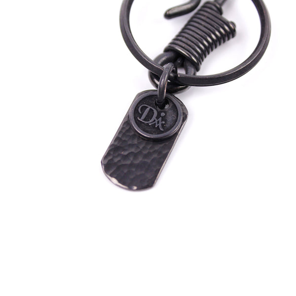 DIARGE HOOK CHASING PLATE KEYRING BLACK