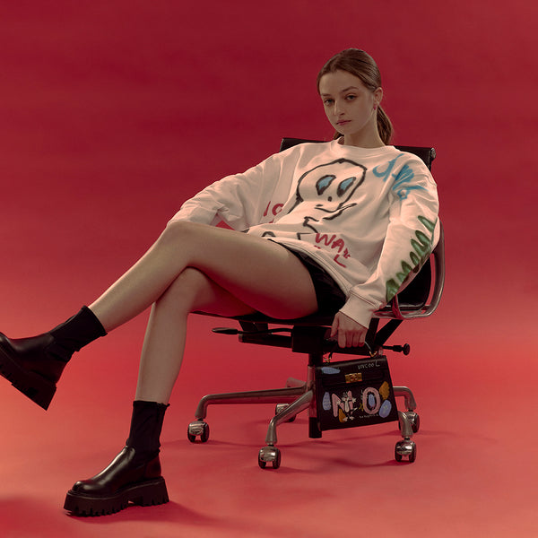 GUERNIKA TIME FOR PANIC CREWNECK SWEATSHIRT OFF WHITE