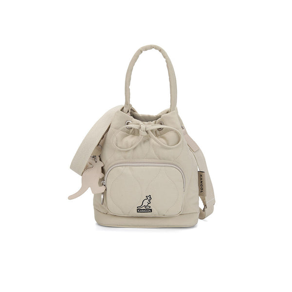 KANGOL QUILT II BUCKET BAG BEIGE