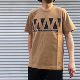 WHITE MOUNTAINEERING LOGO PRINTED T-SHIRT BEIGE