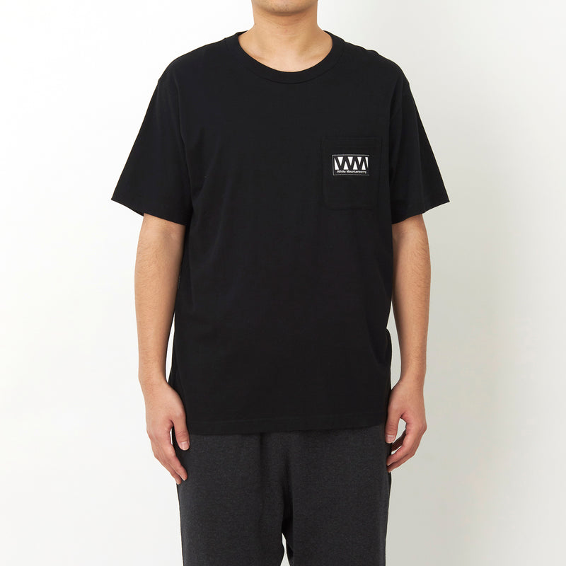 WHITE MOUNTAINEERING LOGO POCKET T-SHIRT BLACK