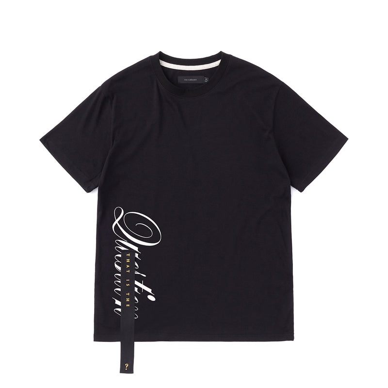 TEE LIBRARY QUESTION TAPE SHORT SLEEVE T-SHIRT BLACK