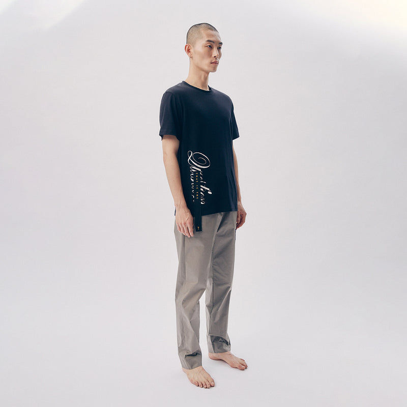 TEE LIBRARY QUESTION TAPE SHORT SLEEVE T-SHIRT BLACK